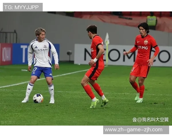 亚冠精英赛上海海港不敌横滨水手球迷揭秘比赛背后的小细节与真相